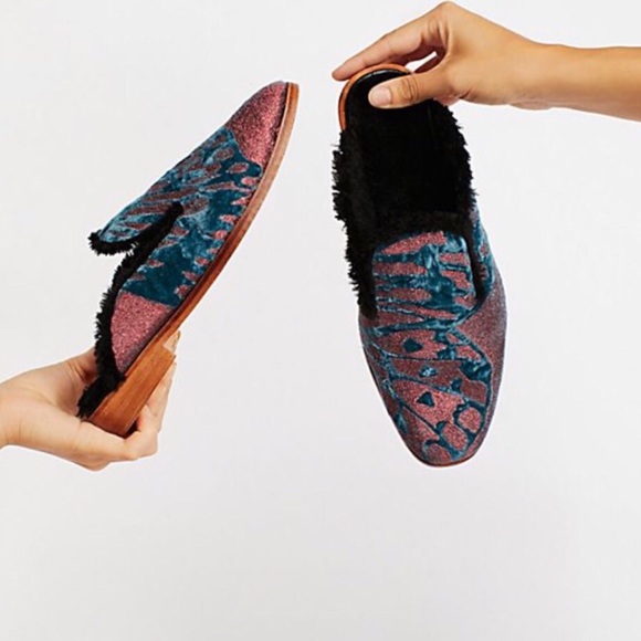 Free People Shoes - 🎉💕HP🎉❤️ Free People Butterfly Mules. NWB